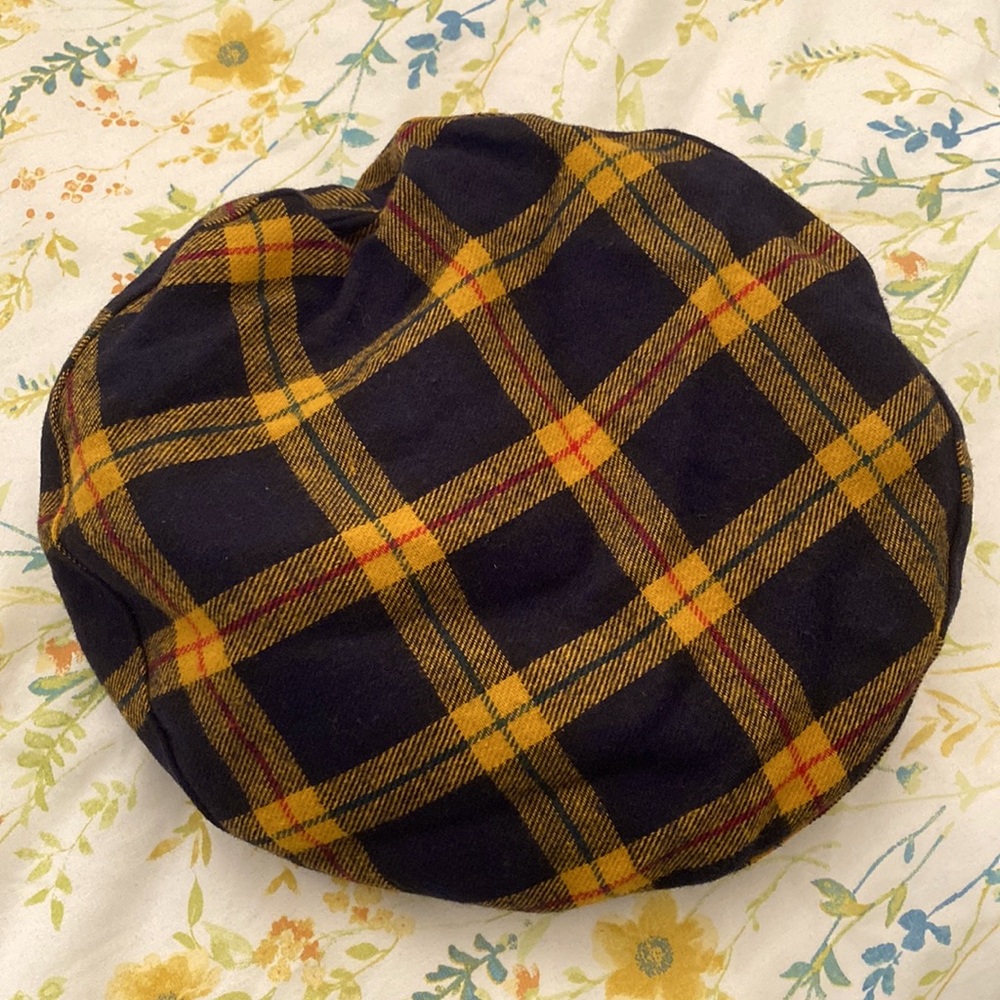 REVERSIBLE PLAID BERET HAT